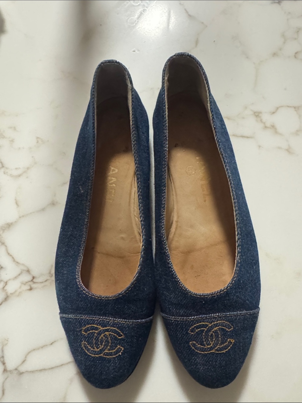 CHANEL Denim CC Logo Ballet Flats - Dark Blue